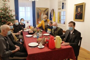 Podarili Božični zajtrk za brezdomce in vrsto donaciji